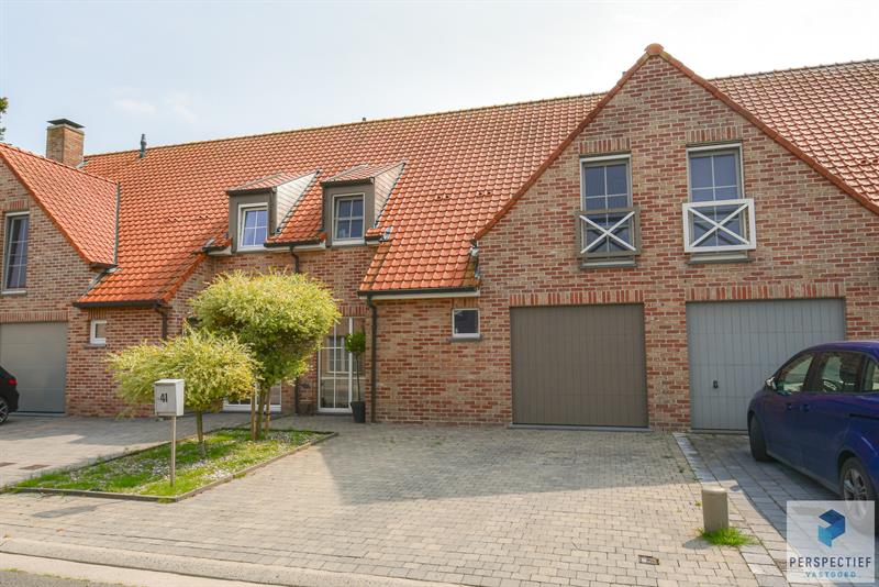 | IN OPTIE - COMPROMIS IN OPMAAK | VERRASSEND RUIME en ENERGIEZUINIGE WONING met ZONGERICHTE TUIN