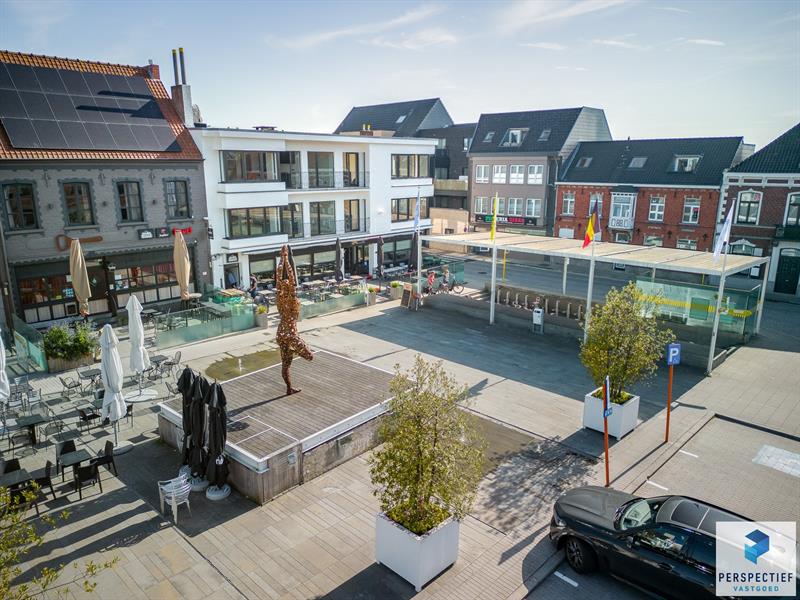 Vernieuwd ruim appartement (114m²) met 2 slaapkamers en terras aan de markt van Oedelem. - 13